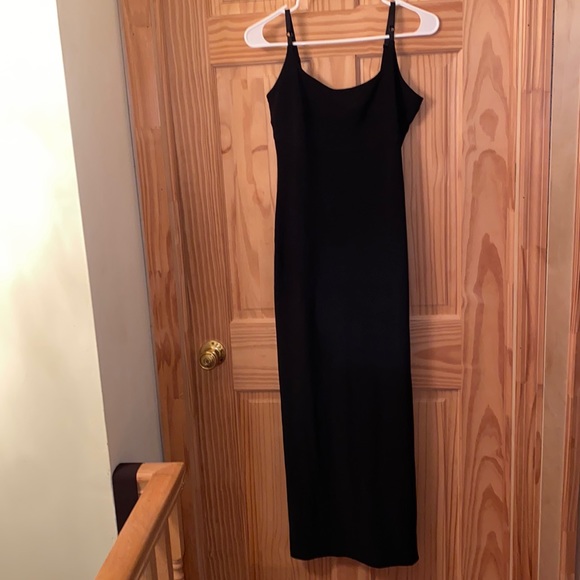 HOST PICK! Women’s black maxi dress (L) - Picture 4 of 10